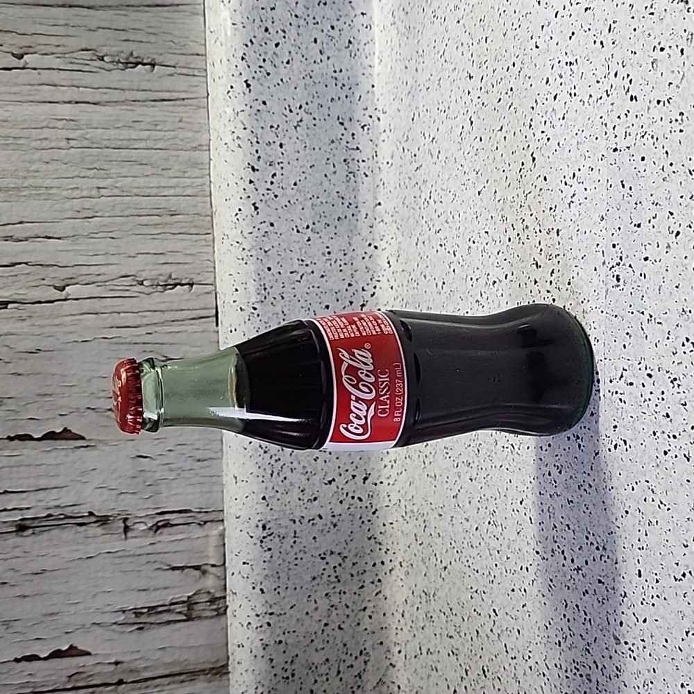 1999 Super Bowl XXXIV - Atlanta Georgia - January 30 2000 - Coca-Cola Bottle 8oz